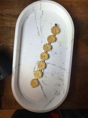 Vintage Gold-Tone Textured Sunflower Flower Link Bracelet with Rhinestone Center